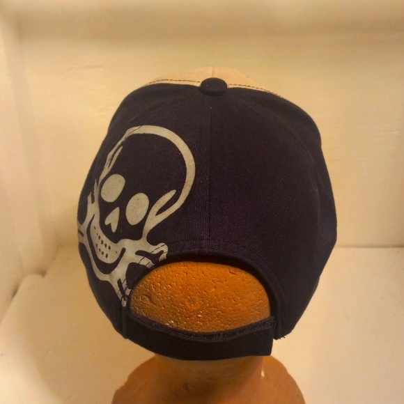 Disney Resort custom original Mickey skulls and cross bones,surf board van - Picture 4 of 6